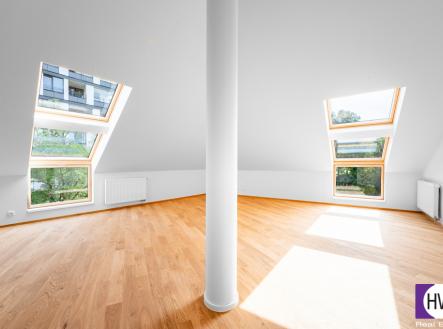 2025-09-10-118777-hdr.jpg | Prodej bytu, 2+kk, 66 m²