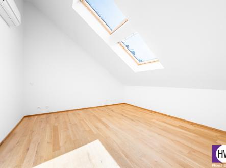 2025-09-10-118801-hdr.jpg | Prodej bytu, 2+kk, 68 m²