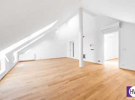 2025-09-10-118797-hdr.jpg | Prodej bytu, 2+kk, 68 m²