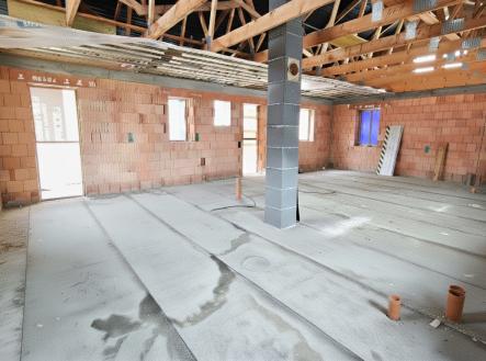 uklid-02-interier.png | Prodej - dům/vila, 110 m²