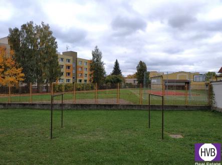 za-domem.jpg | Prodej bytu, 3+1, 67 m²