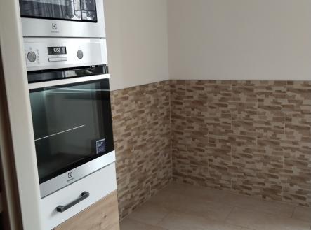 img-20251126-102040.jpg | Pronájem bytu, 3+1, 92 m²