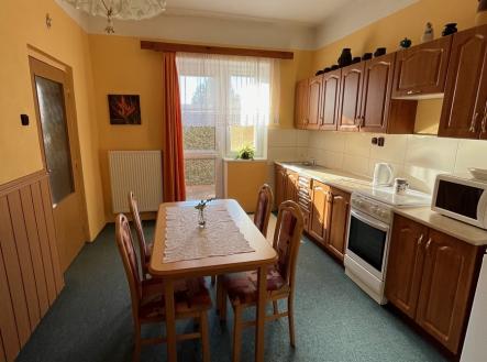 jídelna | Prodej - dům/vila, 102 m²