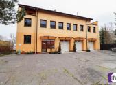 Pronájem - obchodní prostor, 230 m²