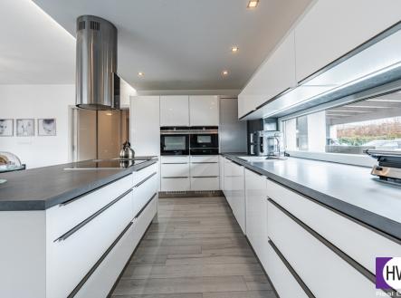 a7400568-hdr.jpg | Prodej - dům/vila, 207 m²