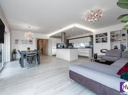 a7400563-hdr.jpg | Prodej - dům/vila, 207 m²