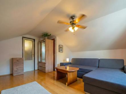 pokoj-03.png | Pronájem - dům/vila, 170 m²