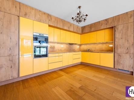 2023-10-23-55249.jpg | Pronájem bytu, 4+kk, 103 m²