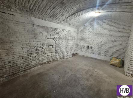 20260421-164013.jpg | Pronájem - skladovací prostor, 19 m²