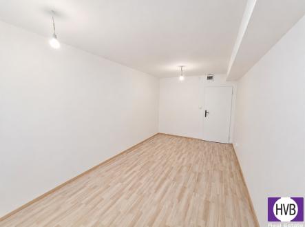 chatgpt-image-17.5.2026-23-57-05.png | Pronájem - skladovací prostor, 17 m²