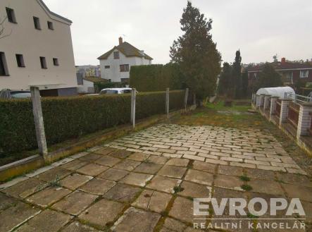 terasa s plot a patio | Prodej - pozemek pro bydlení, 295 m²