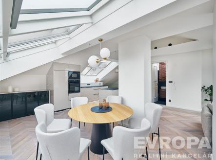 . | Pronájem bytu, 4+kk, 120 m²