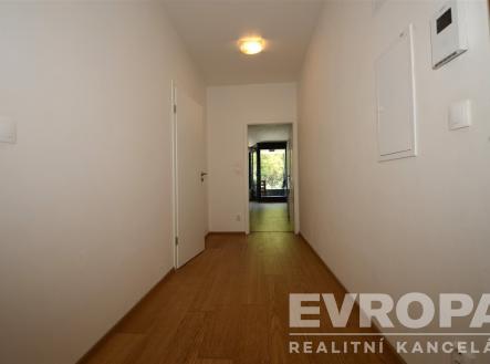 . | Pronájem bytu, 2+kk, 60 m²