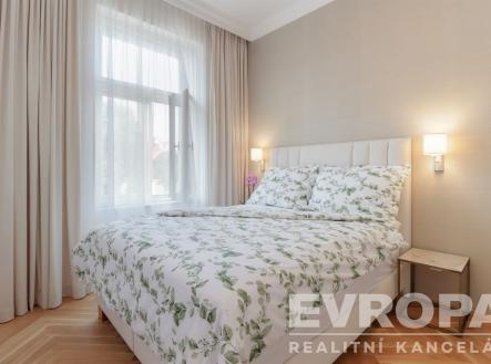 . | Pronájem bytu, 2+kk, 42 m²