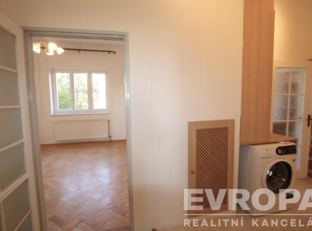 . | Pronájem bytu, 3+kk, 72 m²