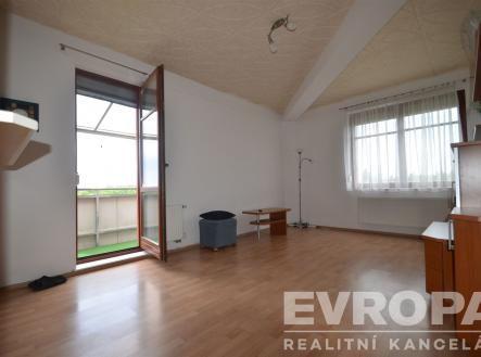 . | Pronájem bytu, 1+kk, 39 m²