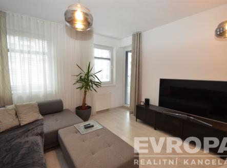 . | Pronájem bytu, 2+kk, 50 m²