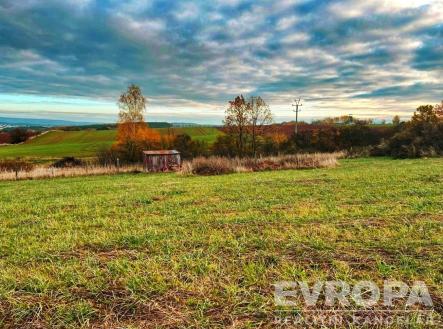 . | Prodej - pozemek pro bydlení, 1 300 m²