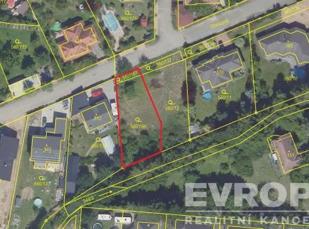 . | Prodej - pozemek pro bydlení, 593 m²