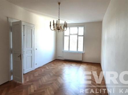 . | Pronájem bytu, 3+kk, 86 m²