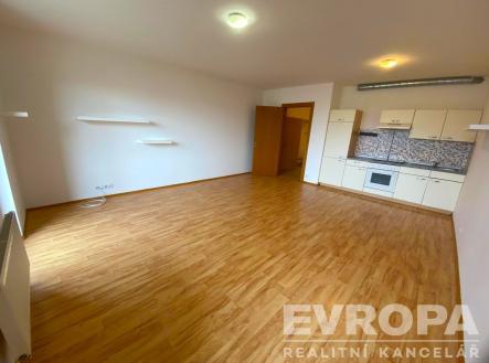 . | Pronájem bytu, 1+kk, 47 m²