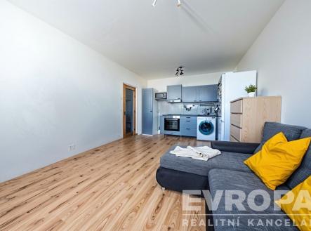 . | Pronájem bytu, 2+kk, 37 m²