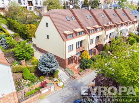 . | Prodej - dům/vila, 235 m²