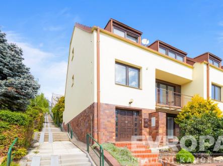 . | Prodej - dům/vila, 235 m²