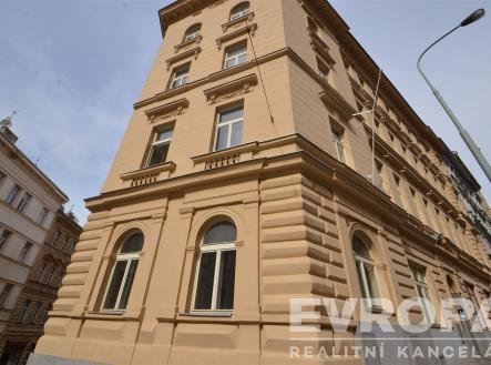 . | Pronájem bytu, 1+1, 38 m²