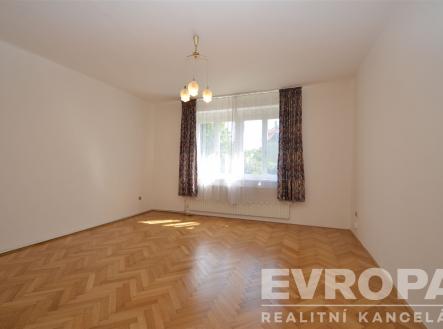 . | Pronájem bytu, 4+1, 150 m²