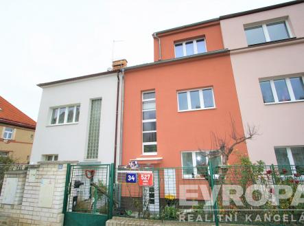 . | Pronájem bytu, 1+kk, 32 m²