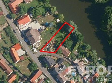 . | Prodej - pozemek pro bydlení, 591 m²