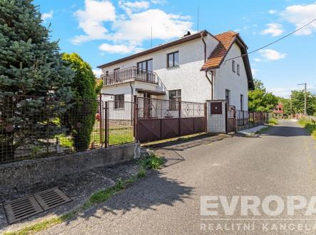 . | Prodej - dům/vila, 220 m²