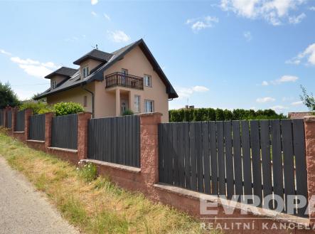 . | Prodej - dům/vila, 214 m²