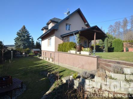 . | Prodej - dům/vila, 214 m²