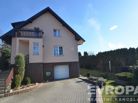 . | Prodej - dům/vila, 214 m²