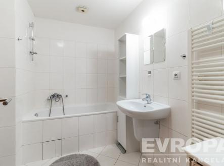 . | Pronájem bytu, 1+kk, 47 m²
