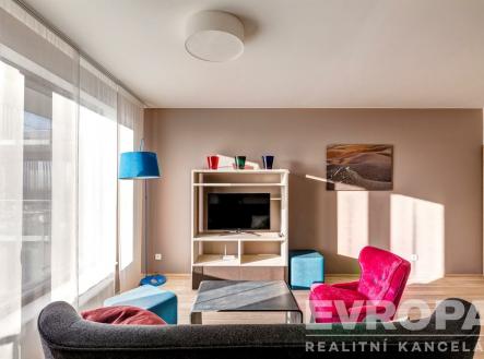 . | Prodej bytu, 3+kk, 72 m²