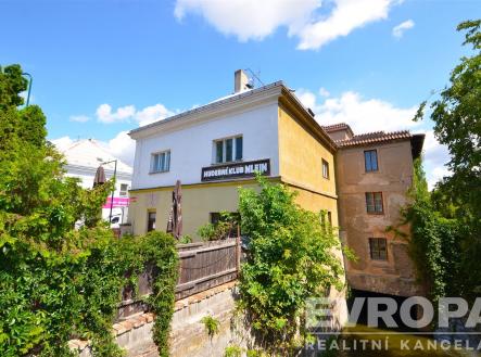 . | Prodej - dům/vila, 226 m²