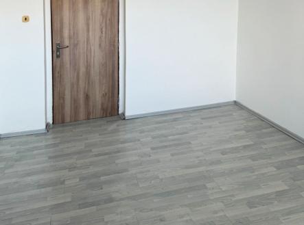 . | Pronájem - kanceláře, 15 m²