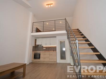 . | Pronájem bytu, 2+kk, 42 m²