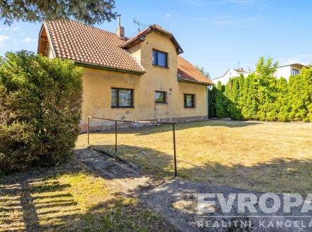 . | Prodej - pozemek pro bydlení, 584 m²