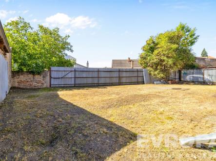 . | Prodej - pozemek pro bydlení, 584 m²