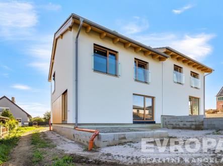 . | Prodej - dům/vila, 107 m²