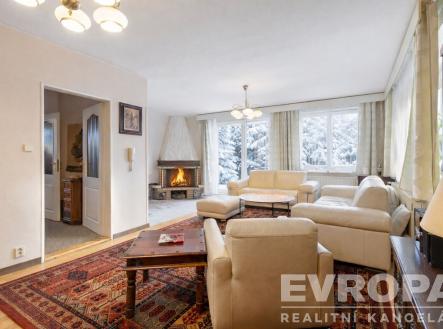 . | Prodej - dům/vila, 196 m²