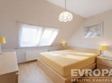 . | Prodej - dům/vila, 196 m²