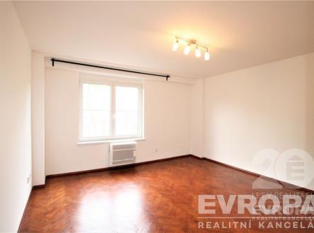 . | Pronájem bytu, 2+kk, 39 m²