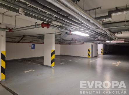 . | Pronájem - malý objekt/garáž