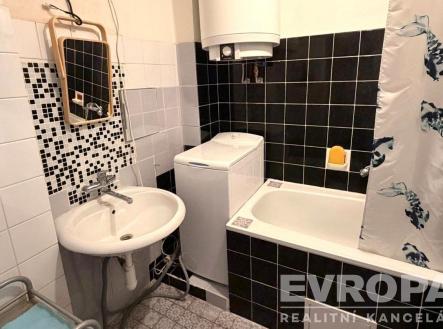 . | Pronájem bytu, 2+kk, 49 m²