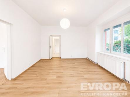 . | Pronájem bytu, 2+1, 56 m²